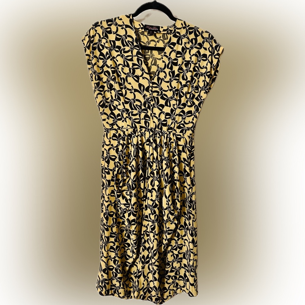 Trashy Diva Bustle Betty Dress by Candice Gwinn